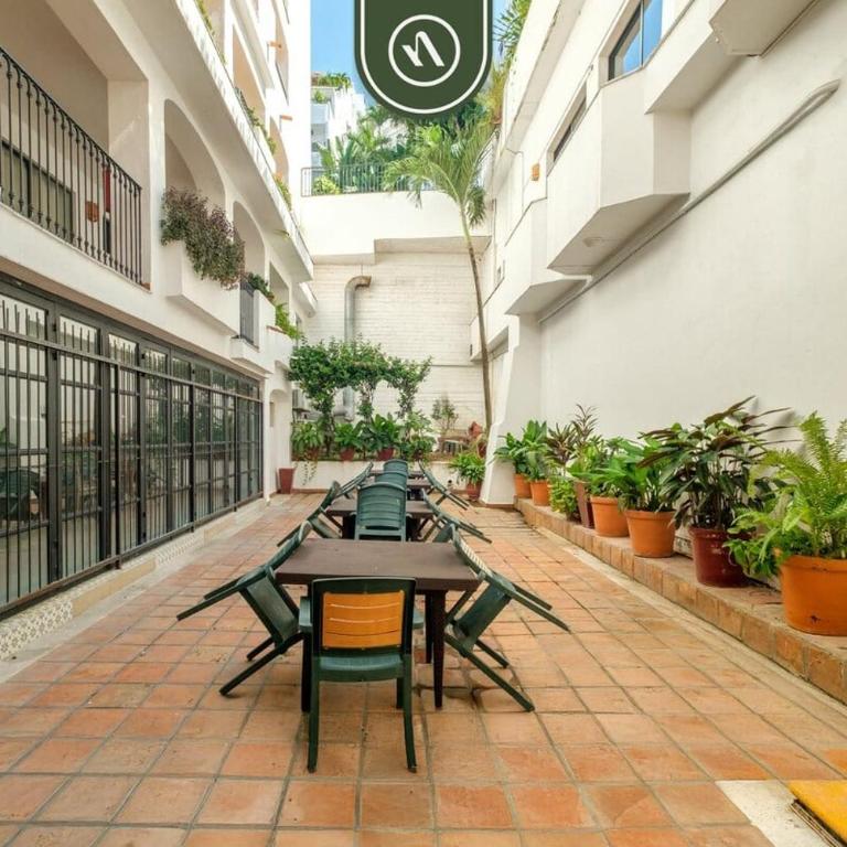 Amazing 2 BR Condo Overlooking the Pool - Romantic Zone - Casa - 35
