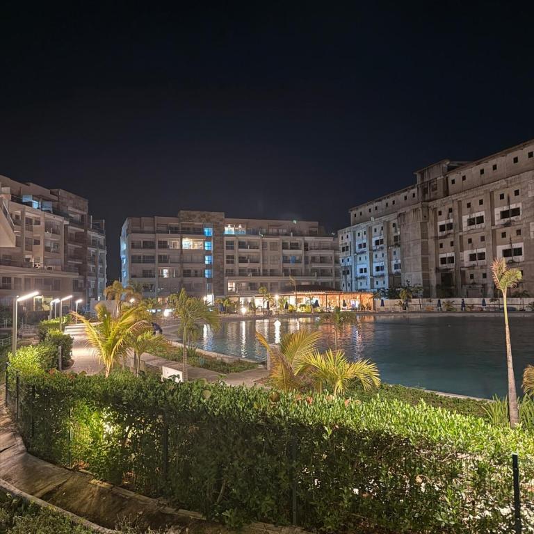 Jacuzzi privado con vista a la laguna de Baía Kristal - Three-Bedroom Apartment - 23