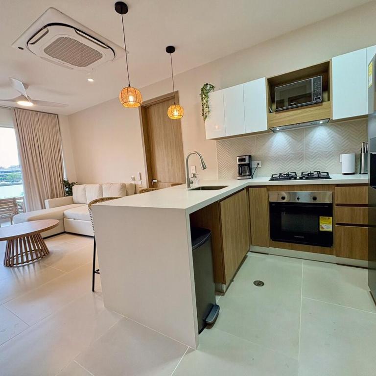 Jacuzzi privado con vista a la laguna de Baía Kristal - Three-Bedroom Apartment - 25