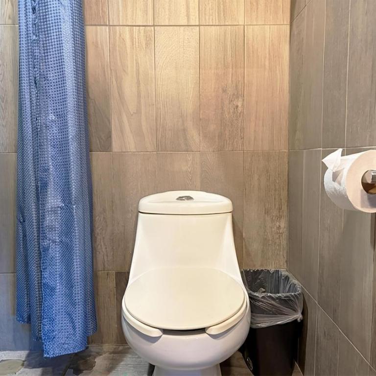 Best Western Hotel San Pedro Puebla - Suite with Two Double Beds and One Single Bed - Street View/Non-Smoking - 5