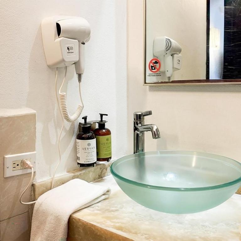 Best Western Hotel San Pedro Puebla - Doppelzimmer mit 2 Doppelbetten - Poolblick / Nichtraucher - 6