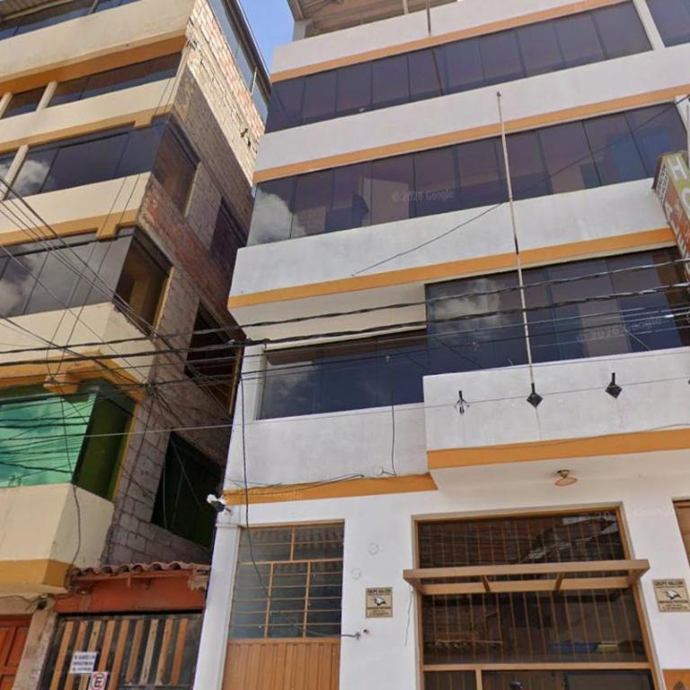 Comfortable and cozy apartment in Cusco - Three-Bedroom Apartment - 13