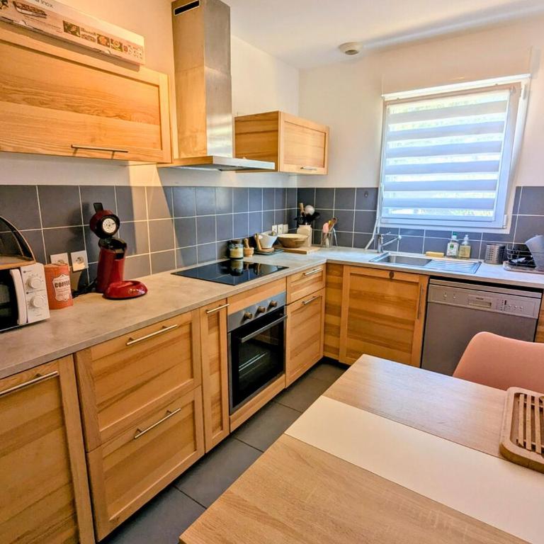 Maison T4, Jardin 200 m2, Terrasse, Parking, Vélos - Maison 3 Chambres - 16