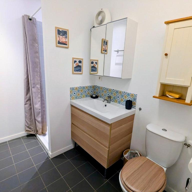 Maison T4, Jardin 200 m2, Terrasse, Parking, Vélos - Maison 3 Chambres - 5