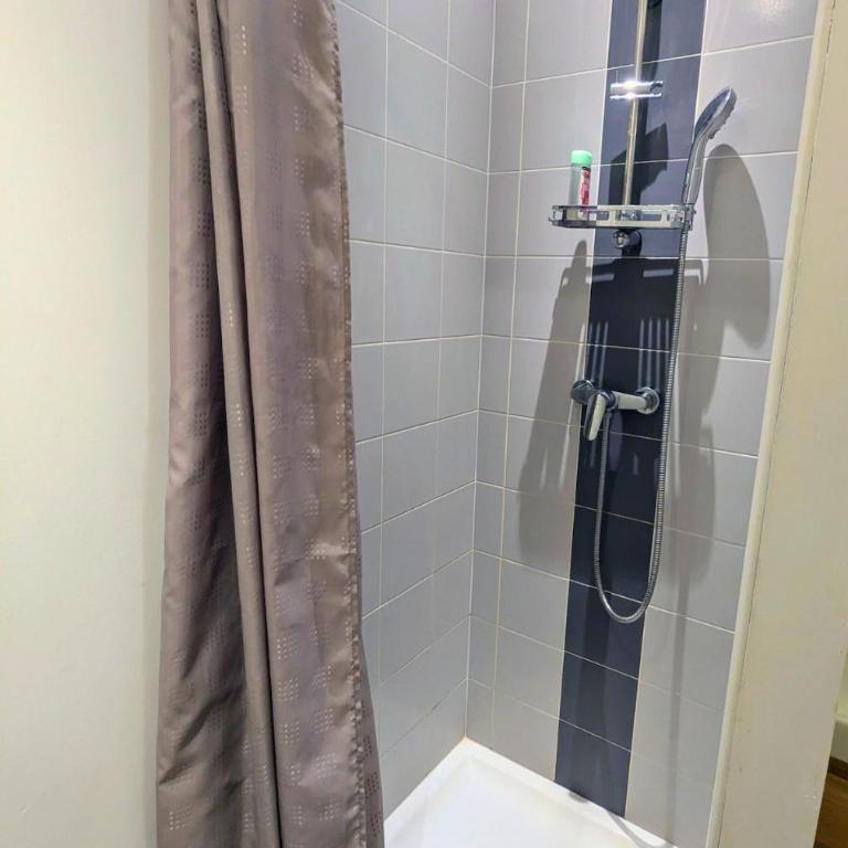 Maison T4, Jardin 200 m2, Terrasse, Parking, Vélos - Maison 3 Chambres - 22