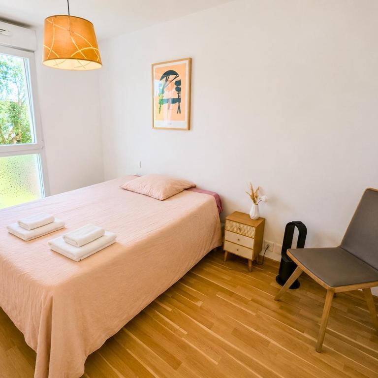 Maison T4, Jardin 200 m2, Terrasse, Parking, Vélos - Maison 3 Chambres - 13