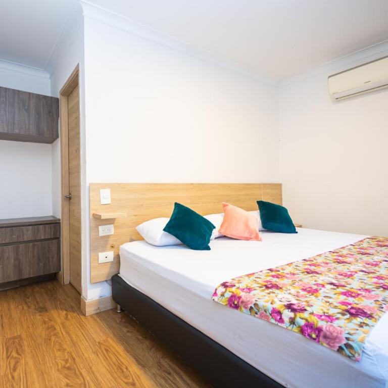 Hotel Poma Rosa Boutique Laureles - Junior Suite with Terrace - 5