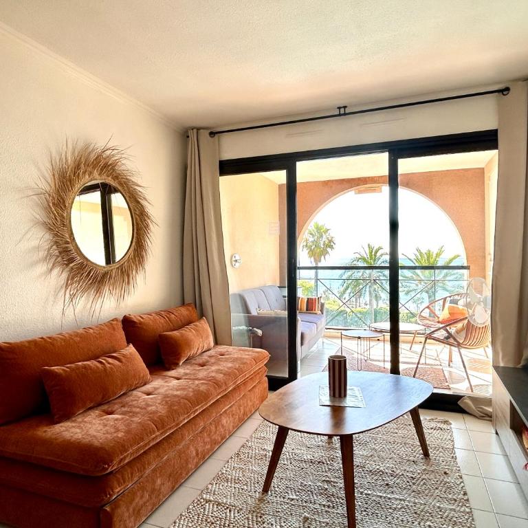 Marius, Charmant 2 pièces avec terrasse et vue mer - Appartement 2 Chambres - 4