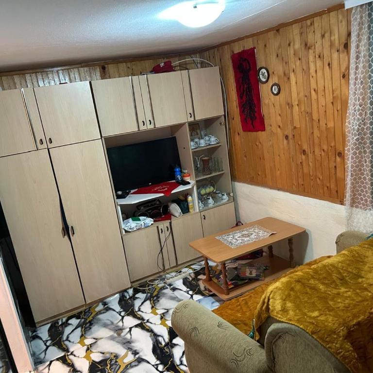 Porodicna Vikendica u centru Sokobanje - Haus mit 3 Schlafzimmern - 7