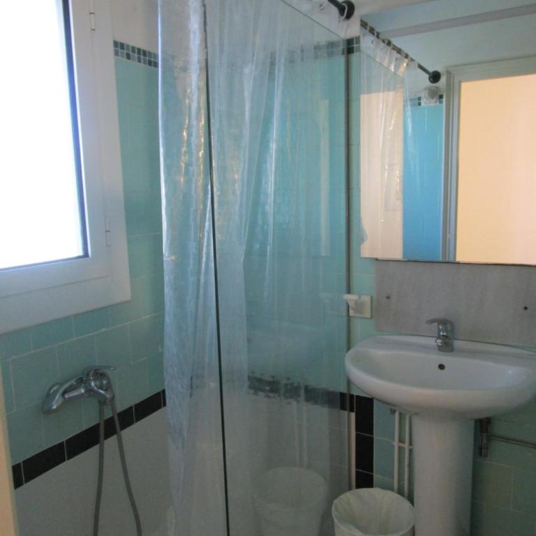 Hotel Apartaments Gesòria Porta Ferrada - Habitación Doble Estándar - 1 o 2 camas - 3