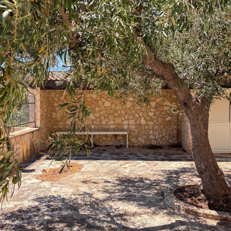 Coastal Villa Retreat Steps from Scala Dei Turchi - Villa - 27