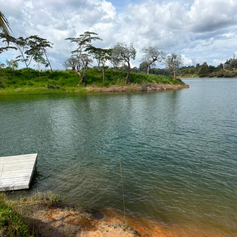 Cabaña Guatapé, WIFI, area de trabajo, muelle privado y acceso directo al lago - Casa de 4 dormitorios - 73
