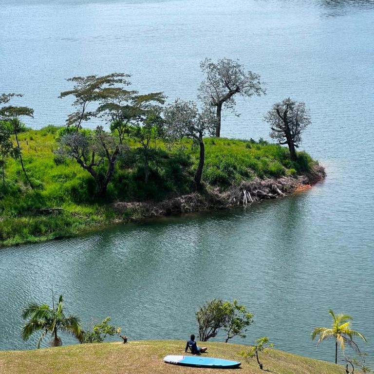 Cabaña Guatapé, WIFI, area de trabajo, muelle privado y acceso directo al lago - Casa de 4 dormitorios - 81