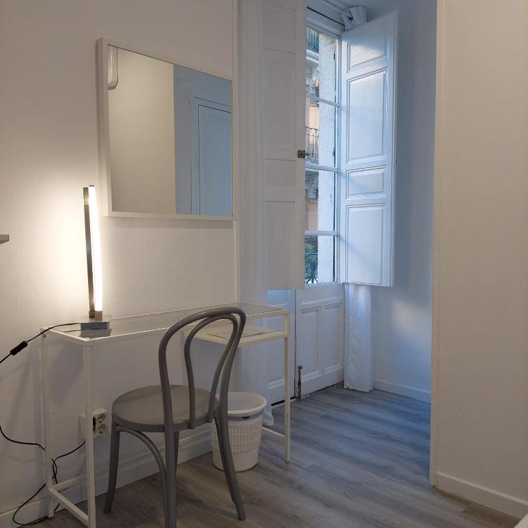 Habitación cerca centro de Madrid - Einzelzimmer mit Balkon - 10