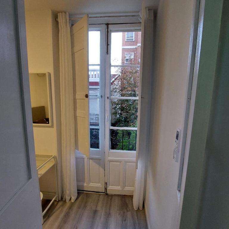 Habitación cerca centro de Madrid - Einzelzimmer mit Balkon - 11