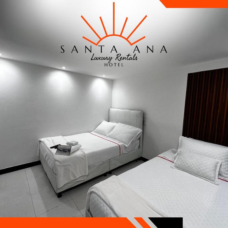 Hotel Santa Ana Luxury Rentals - 113 - Triple Room with Bathroom - 2