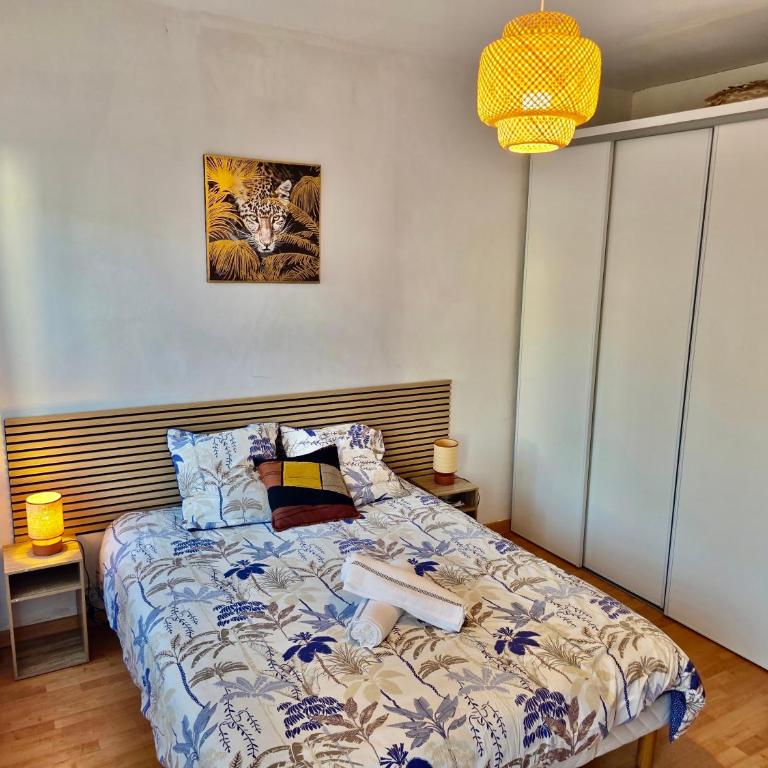 Grand T3 traversant avec 2 Balcons en Hypercentre - Appartement 2 Chambres Deluxe avec Balcon - 12