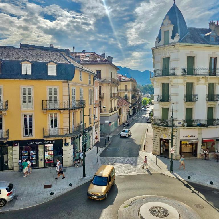 Grand T3 traversant avec 2 Balcons en Hypercentre - Appartement 2 Chambres Deluxe avec Balcon - 34