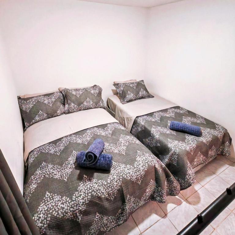 Apto Independiente cerca al aeropuerto 15 min - Two-Bedroom Apartment - 5
