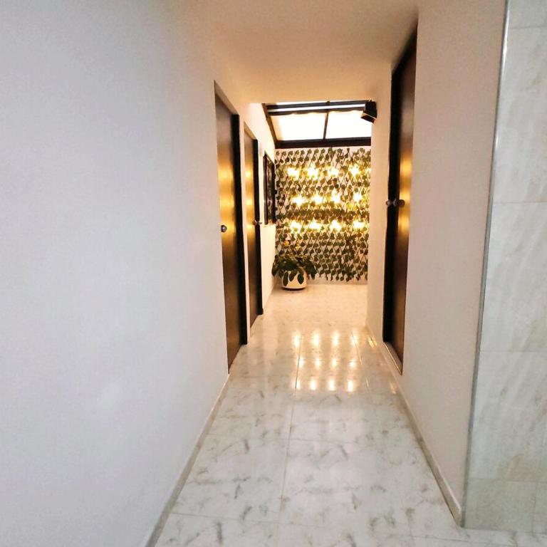 Apto Independiente cerca al aeropuerto 15 min - Two-Bedroom Apartment - 32