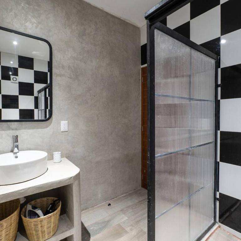 Cozy Loft Downtown Cancun + Terrace + WiFi + AC - Estudio Deluxe con cama grande - 7