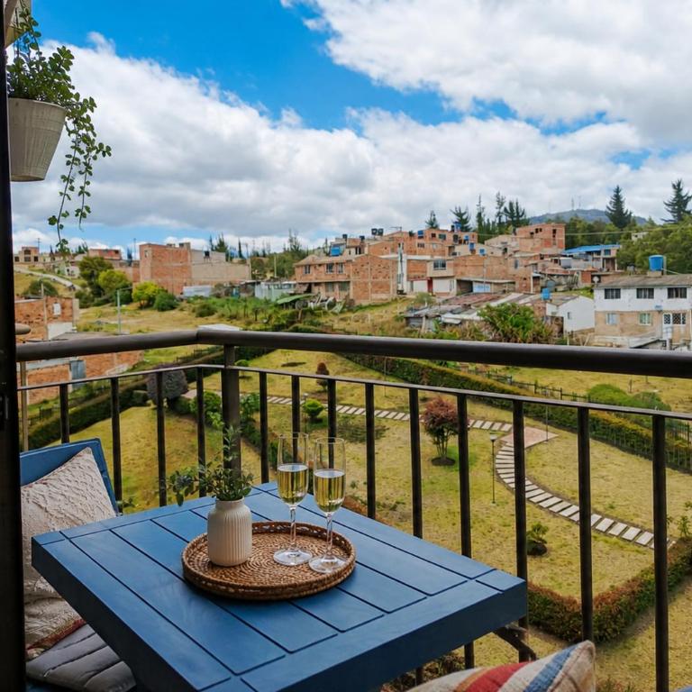 Panorama Tunja, 3 habitaciones, balcones, parqueadero y WiFi 400 Mbps - Apartamento de 3 dormitorios con balcón - 12