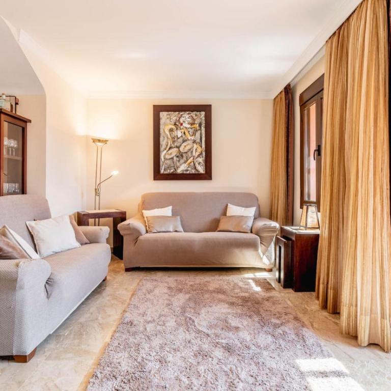 Stylish Duplex Apartment in Estepona, Spain - Sea Views, Pool & Coastal Living - Premium Apartment mit 3 Schlafzimmern und Balkon - 2