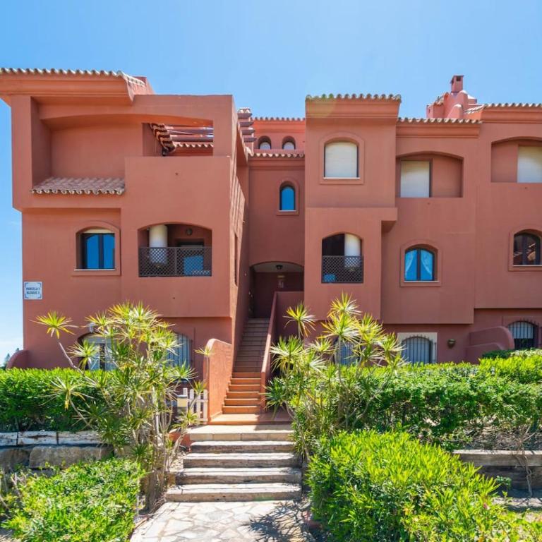 Stylish Duplex Apartment in Estepona, Spain - Sea Views, Pool & Coastal Living - Premium Apartment mit 3 Schlafzimmern und Balkon - 15