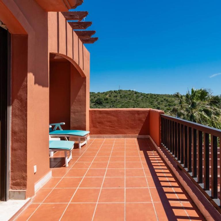 Stylish Duplex Apartment in Estepona, Spain - Sea Views, Pool & Coastal Living - Premium Apartment mit 3 Schlafzimmern und Balkon - 18