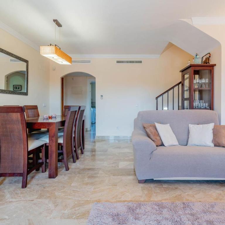Stylish Duplex Apartment in Estepona, Spain - Sea Views, Pool & Coastal Living - Premium Apartment mit 3 Schlafzimmern und Balkon - 19