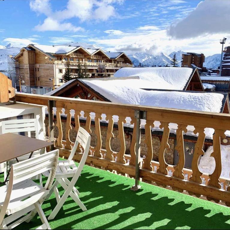 Appartement spacieux - 8 pers, cœur station - Three-Bedroom Apartment - 7