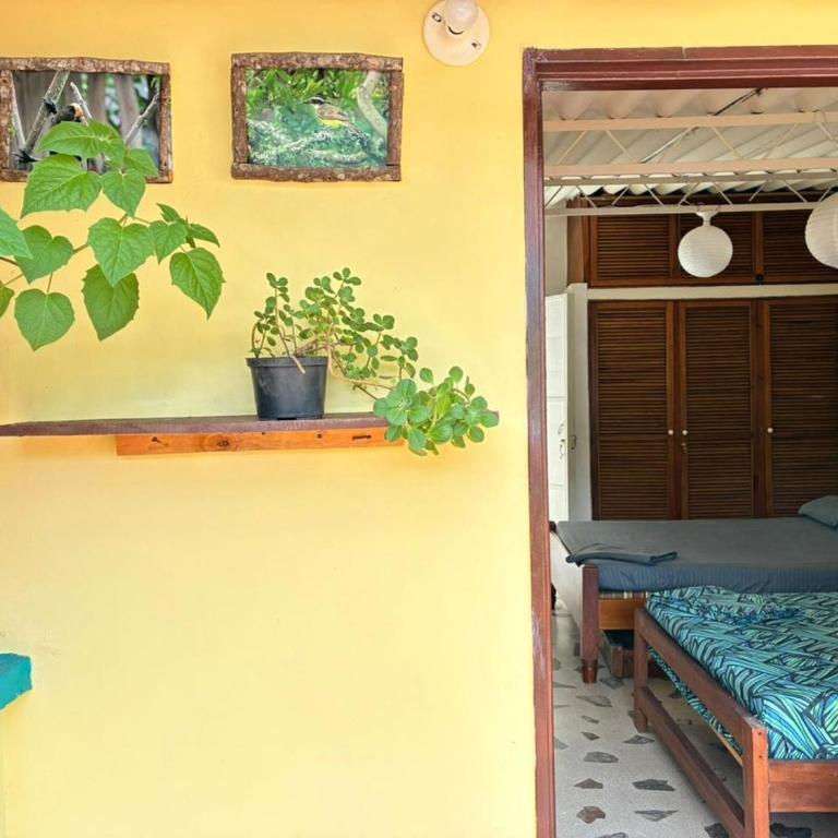 Room Rincn Magico, Casa Del Pueblo - Habitación Familiar - 8
