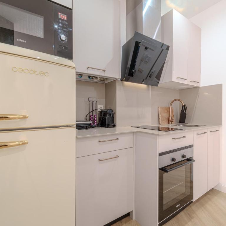 Piso en La Latina para 6 huéspedes con 2 dormitorios y AC - Apartment mit 2 Schlafzimmern - 30