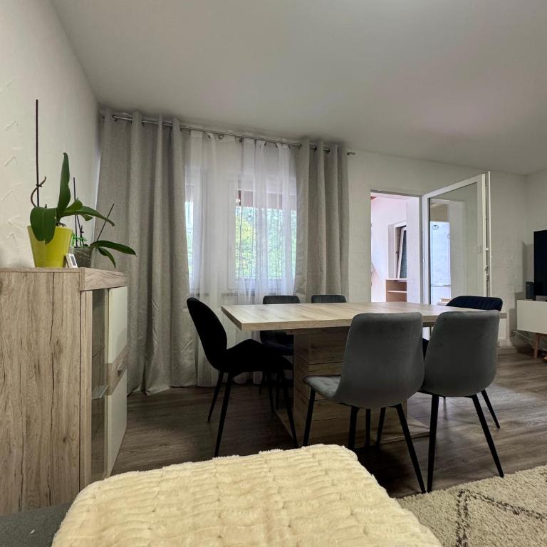 3-Room Apartment with Large Balcony - Apartment mit 2 Schlafzimmern mit Balkon und Terrasse - 6
