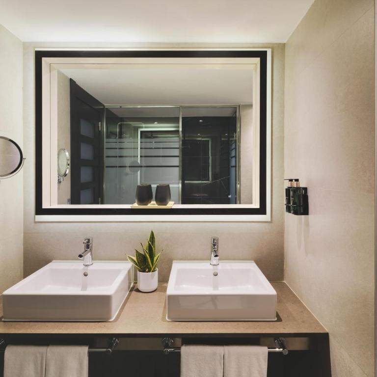 Meliá Barcelona Sarrià - Alojamiento familiar The Level Grand Prémium - 4