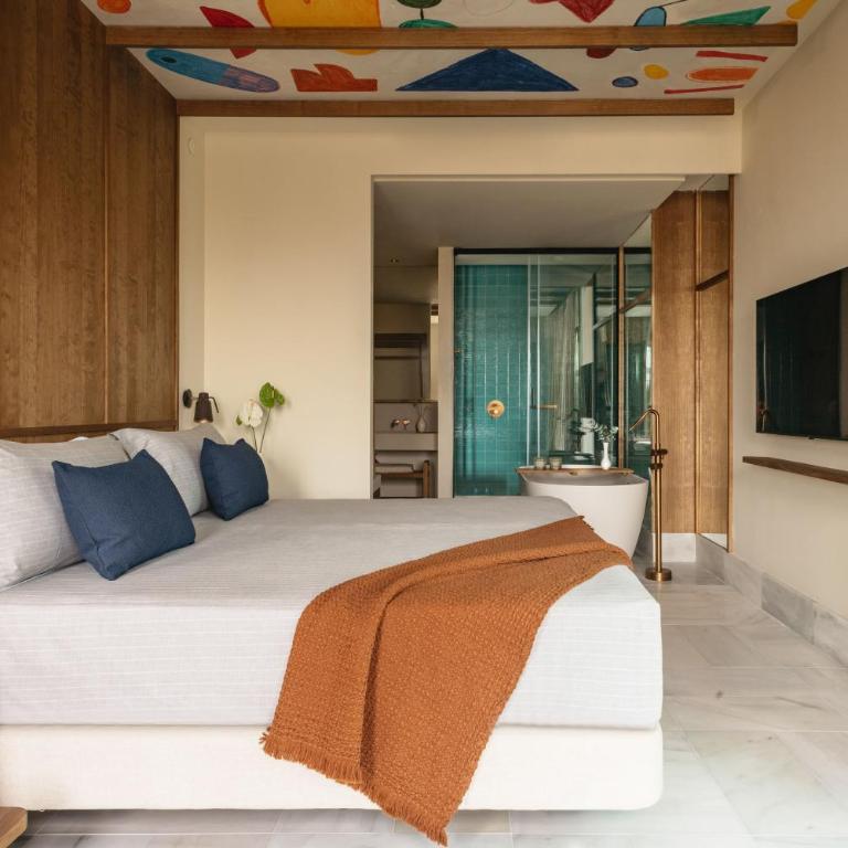 ME by Meliá Malaga - Exclusive ME+ Suite Alcazaba View - 4