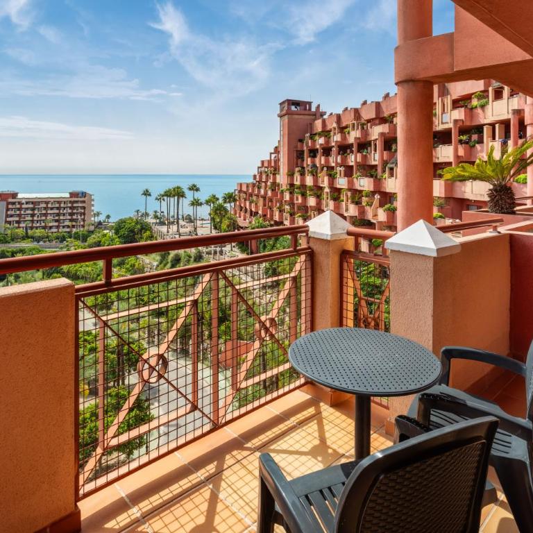 Holiday World Polynesia, Affiliated by Meliá - Suite Junior con vistas laterales al mar - 1