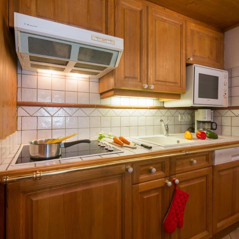 Le Cristal GM11 Mountain View, Pool, Private Sauna & Parking - Happy Rentals - Appartement avec Balcon - 15