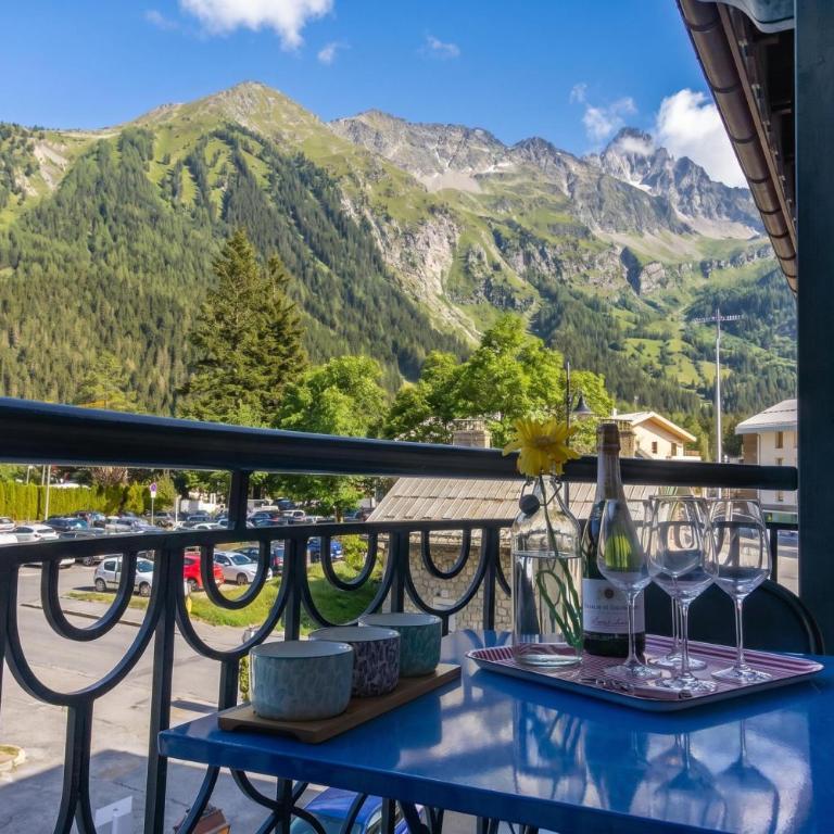 Le Cristal Lognan 8 Mountain View & Free WiFi - Happy Rentals - Apartment with Balcony - 1