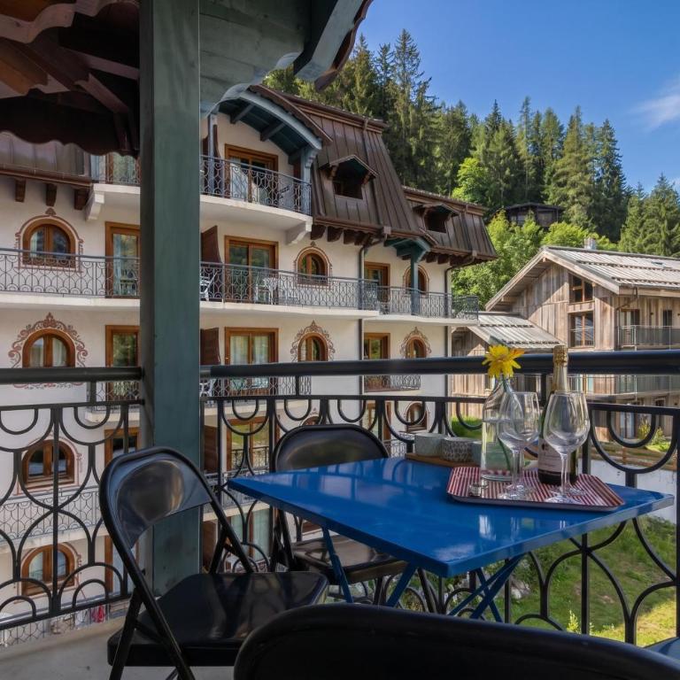 Le Cristal Lognan 8 Mountain View & Free WiFi - Happy Rentals - Apartment with Balcony - 5