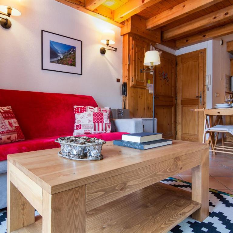Le Cristal Lognan 8 Mountain View & Free WiFi - Happy Rentals - Apartment with Balcony - 11