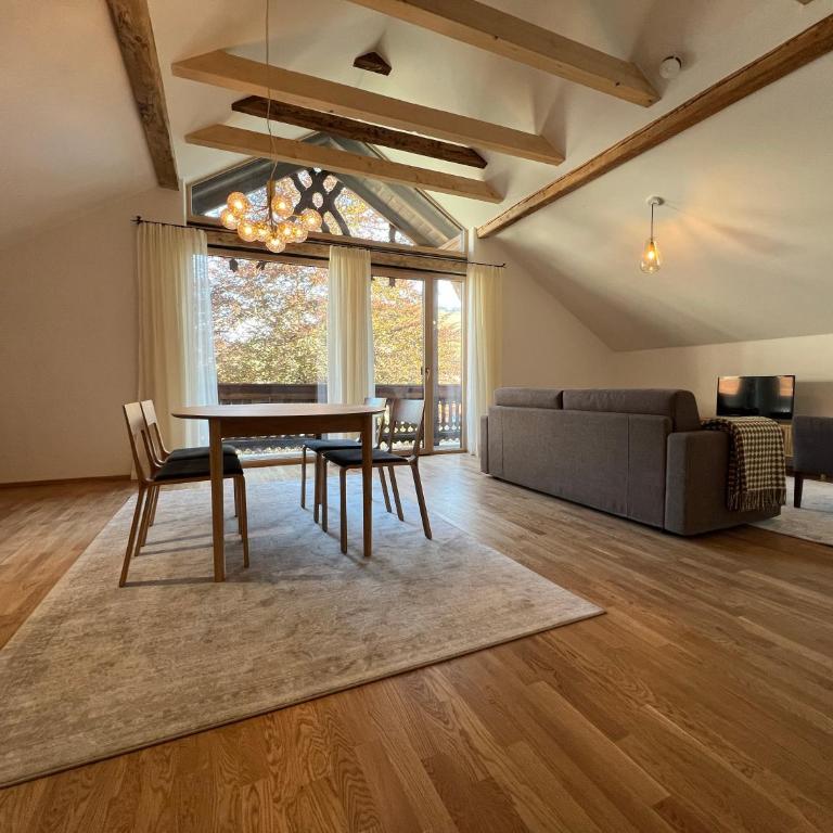 Haus Riedl - Apartment mit 1 Schlafzimmer, Balkon und Bergblick - 11