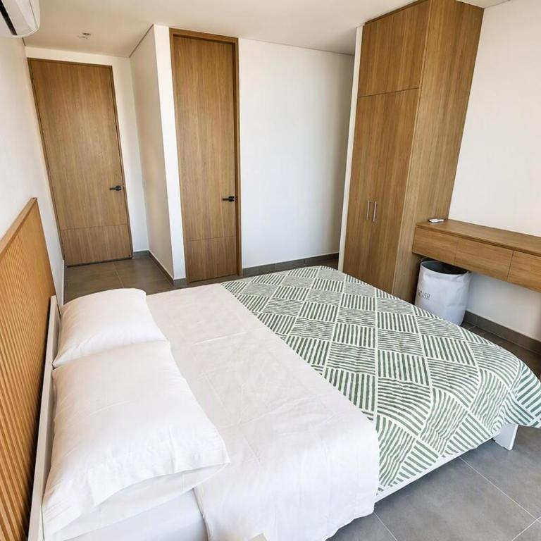 Ocean Views 2BR 2BA Walk to Historic District - Apartamento de 2 dormitorios - 6