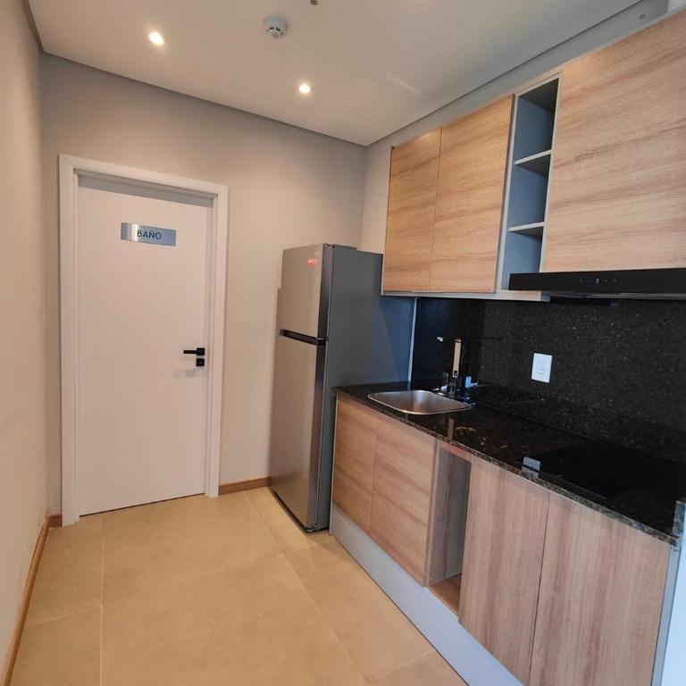 Modern Studio with King Bed and WiFi - One-Bedroom Apartment - 13
