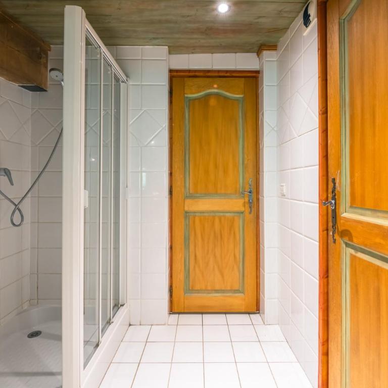 Le Cristal MB13 Mountain View, Pool, Parking & Free WiFi - Happy Rentals - Deluxe Apartment - 29