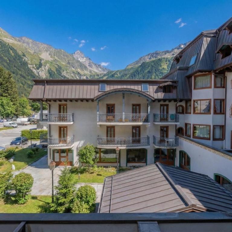 Le Cristal GM9 Mountain View, Pool, Parking & Free WiFi - Happy Rentals - Appartement avec Balcon - 12