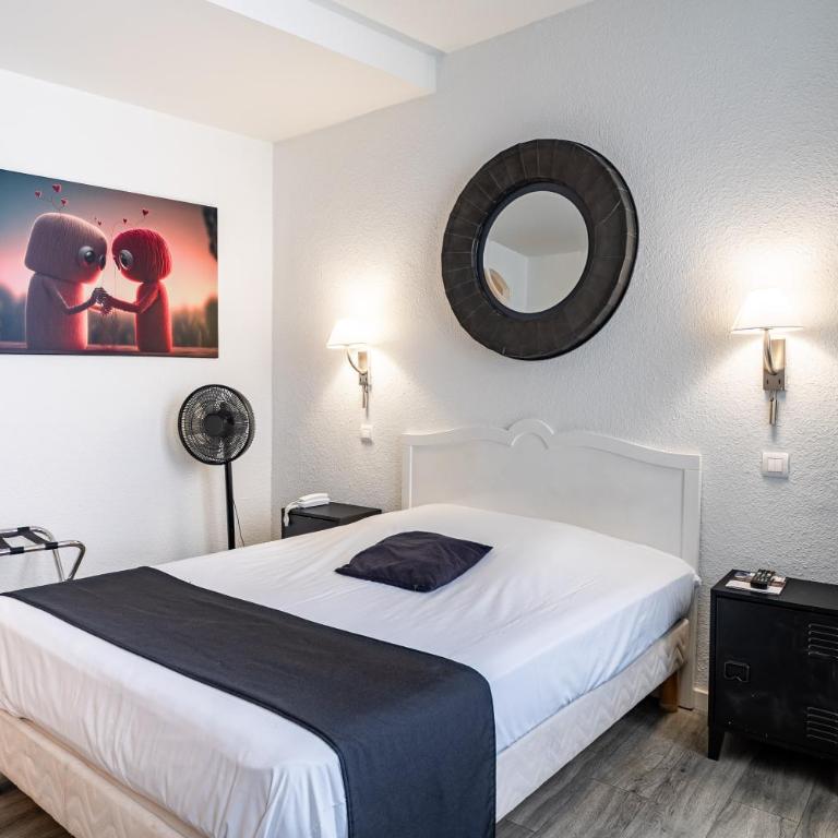 EtC...Hôtel - Strasbourg Hyper Centre - Chambre Triple - 7