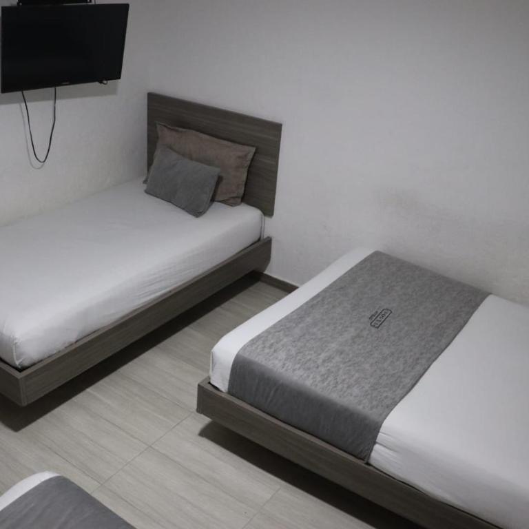 Hotel Novús,Turismo,Colombia,Medellín,Laureles,Estadio - Family Room with Private Bathroom - 9