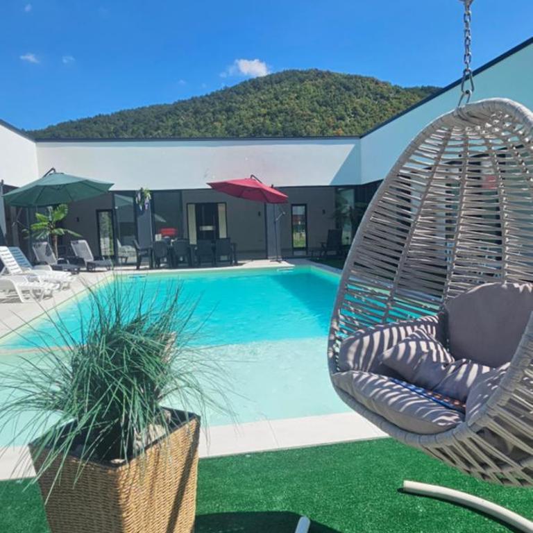 Golden Spa Villa - Vila sa Sopstvenim Bazenom - 2