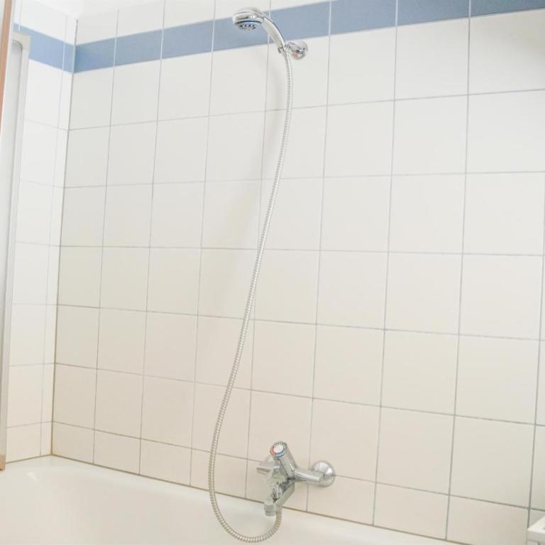 Apartment "Zum Alten Gerberhaus" - Dreibettzimmer mit Dusche - 8